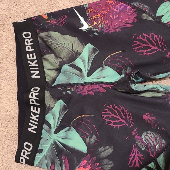 Nike Dri-fit Leggings - Picture 2 of 4